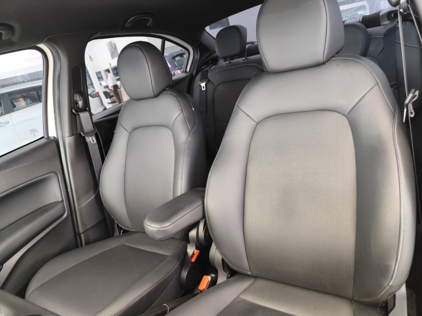 fiat cronos 1.3 flex automatico 202510