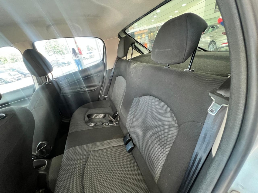 peugeot 207 1.4 flex 201512