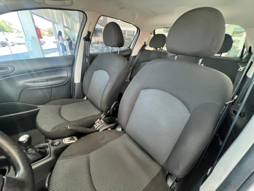 peugeot 207 1.4 flex 201513