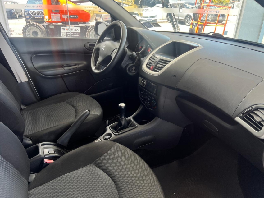peugeot 207 1.4 flex 20158