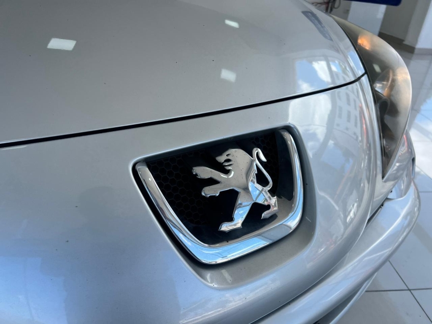 peugeot 207 1.4 flex 20154