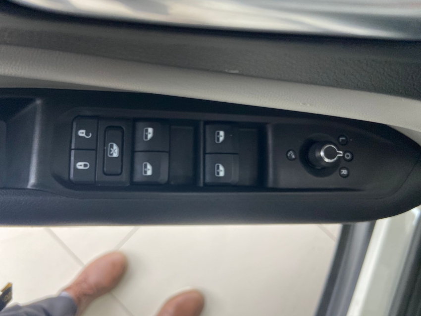 jeep compass 1.3 flex automatico 202217