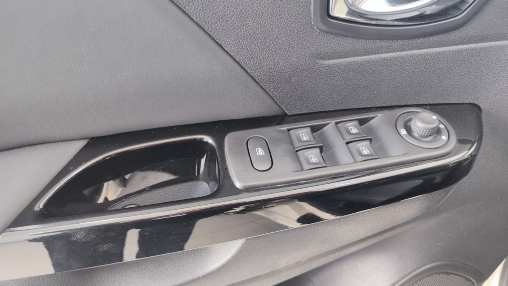 renault captur 2.0 flex automatico 201816