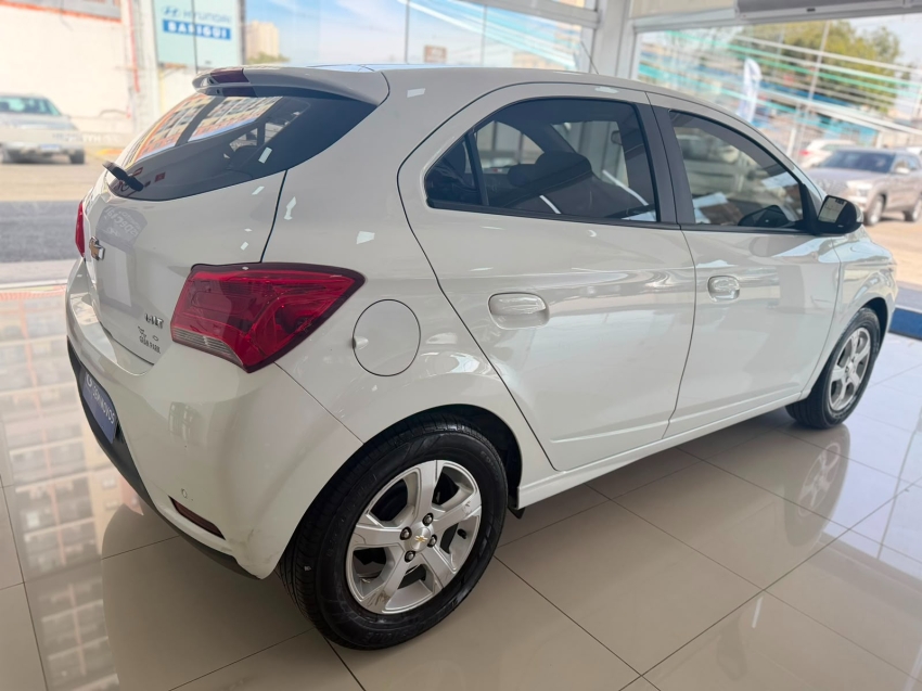 chevrolet onix 1.4 mpfi lt 8v flex 4p manual 1.0 20194