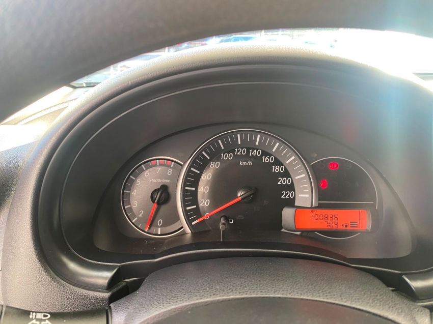 nissan march 1.6 flex manual 201614