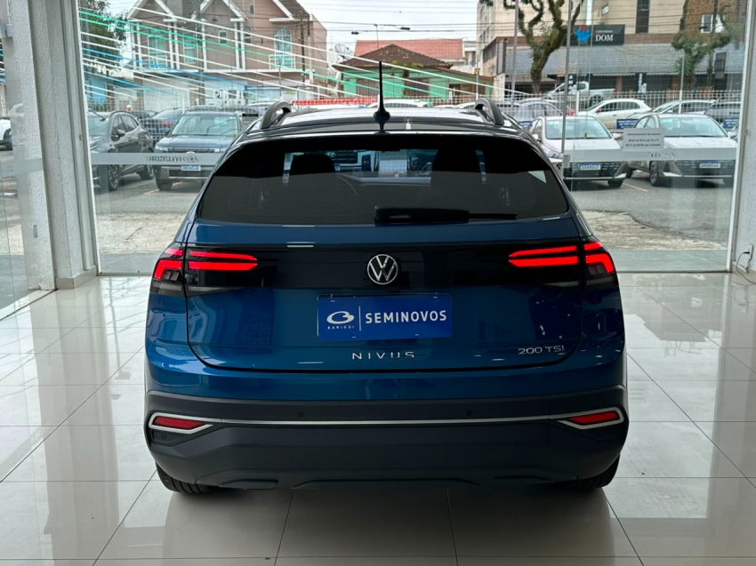 volkswagen nivus 1.0 200 tsi total flex comfortline automatico 4p 20234