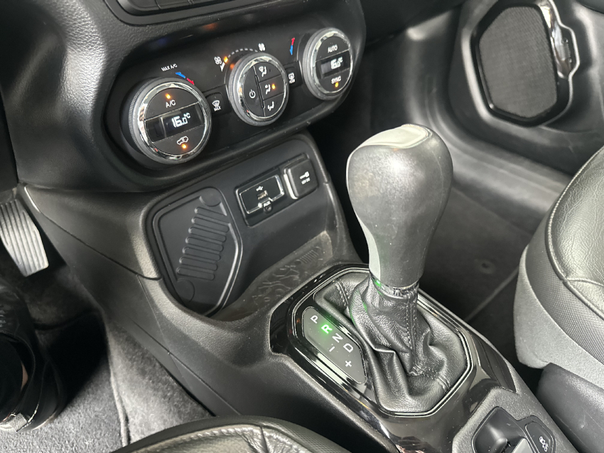jeep renegade 1.8 16v flex limited 4p automatico 201813