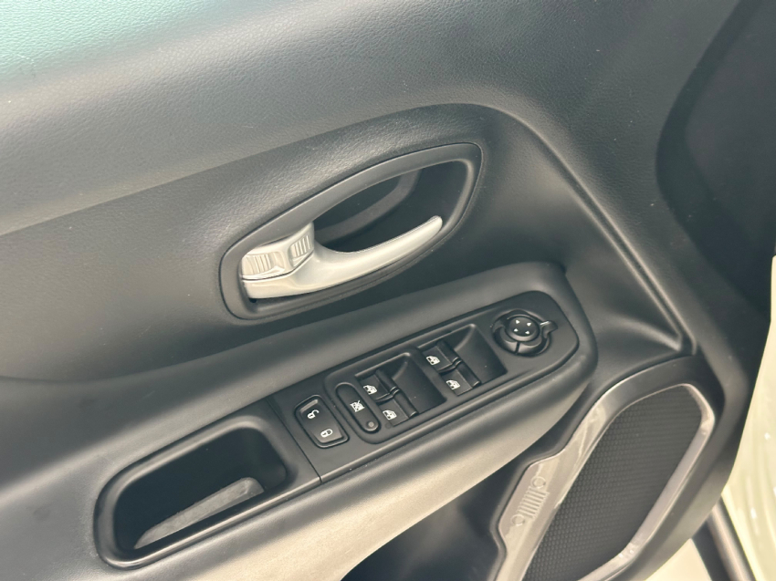 jeep renegade 1.3 t270 turbo flex longitude at6 4p semiautomatico 202416