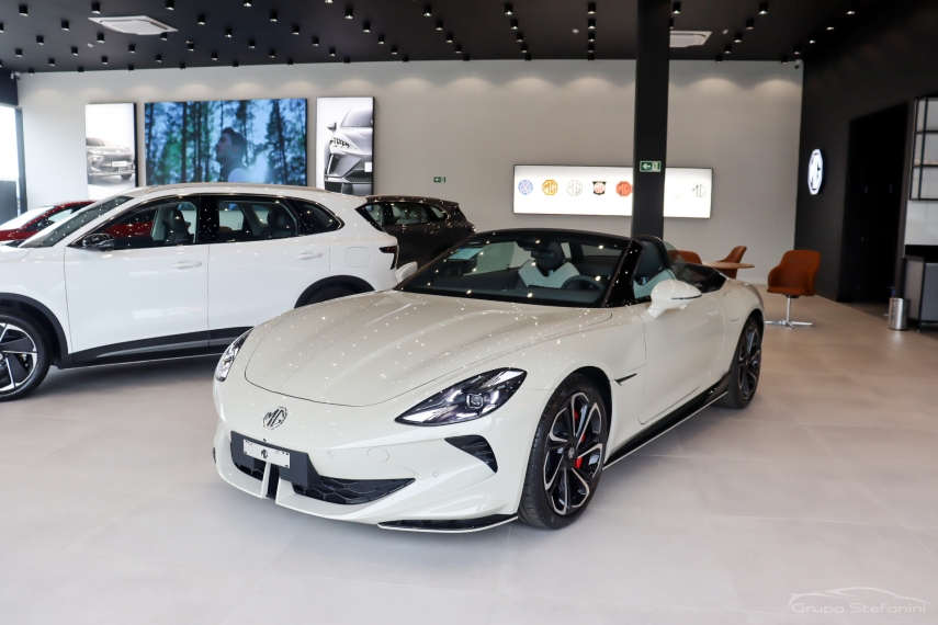 mg cyberster 77 kw eletrico gt awd 7.7 2p automatico 20264