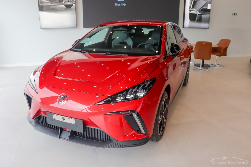 mg 4 64 kw eletrico x-power 6.4 4p automatico 2026