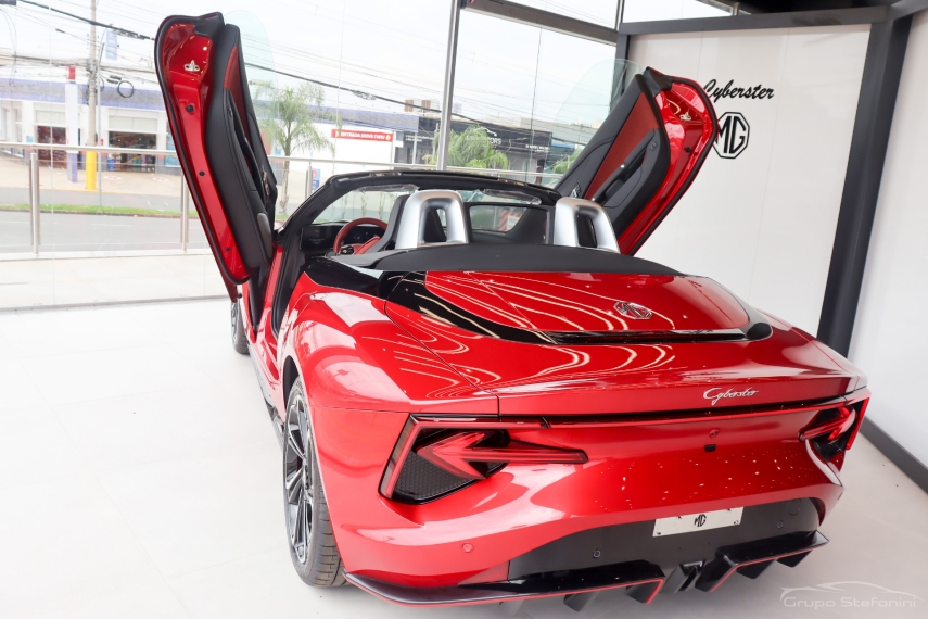 mg cyberster 77 kw eletrico gt awd 7.7 2p automatico 202716