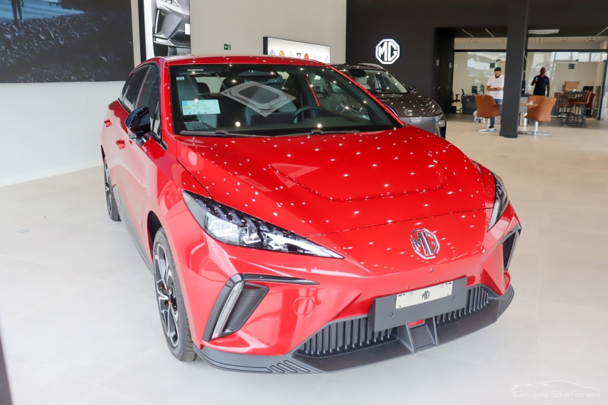 mg 4 64 kw eletrico x-power 6.4 4p automatico 20272