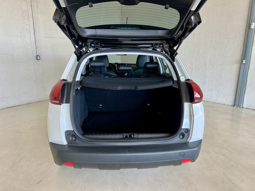 Peugeot 2008 1.6 16V THP FLEX STYLE 4P AUTOMÁTICO 11