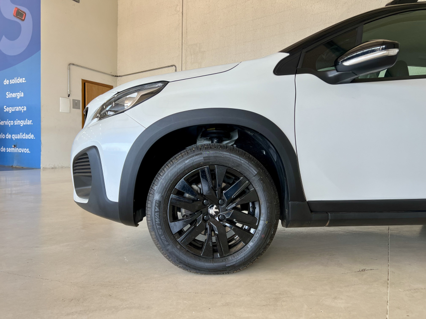Peugeot 2008 1.6 16V THP FLEX STYLE 4P AUTOMÁTICO 2