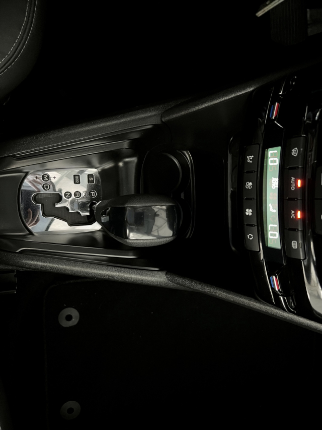 Peugeot 2008 1.6 16V THP FLEX STYLE 4P AUTOMÁTICO 18