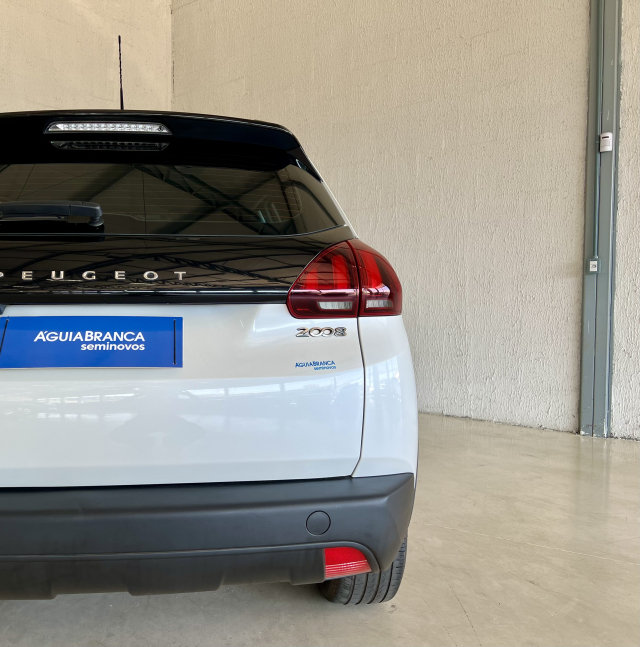 Peugeot 2008 1.6 16V THP FLEX STYLE 4P AUTOMÁTICO 9
