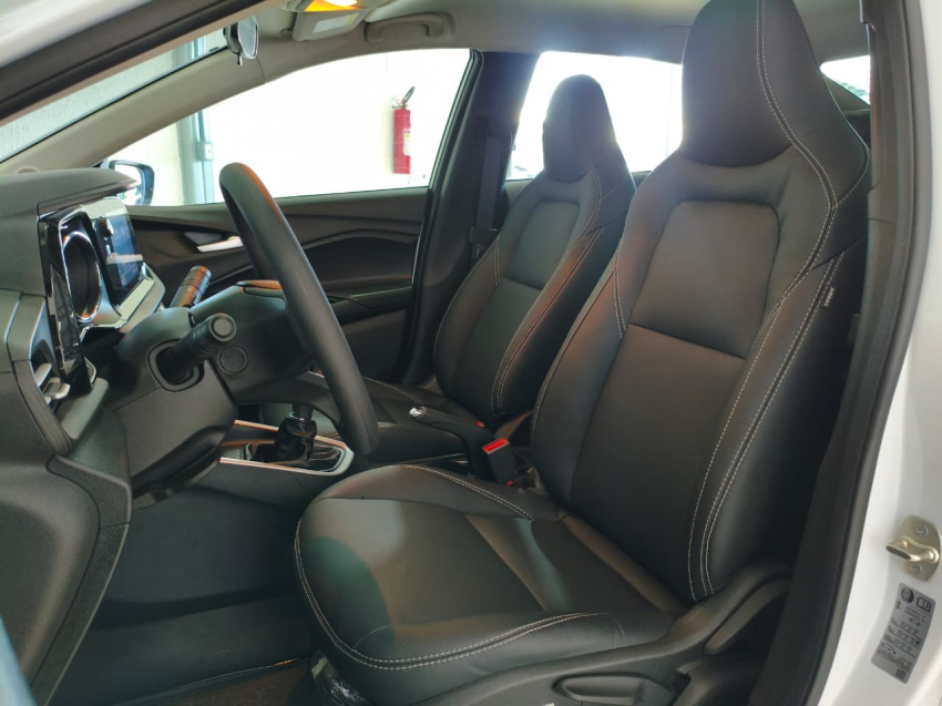 Chevrolet ONIX 1.0 FLEX MANUAL 21