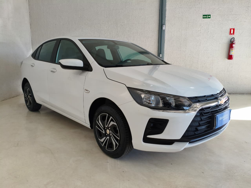 Chevrolet ONIX 1.0 FLEX MANUAL 5