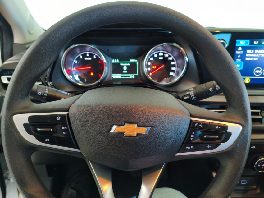 Chevrolet ONIX 1.0 FLEX MANUAL 15