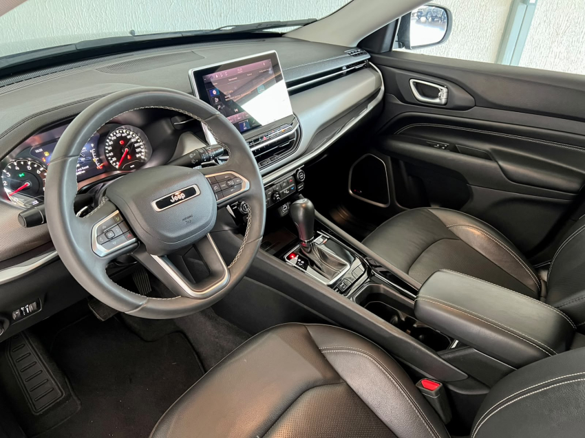 JEEP COMPASS 1.3 T270 TURBO FLEX LONGITUDE AT6 14