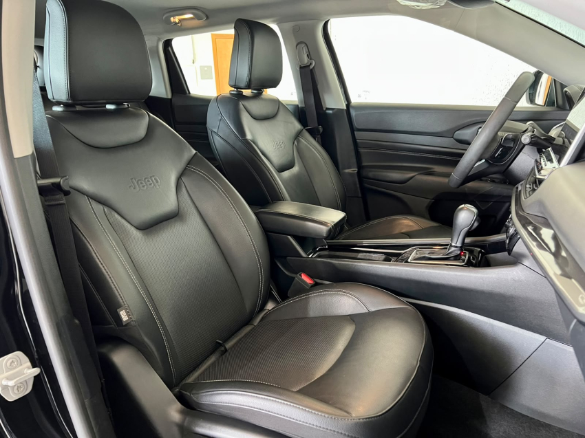 JEEP COMPASS 1.3 T270 TURBO FLEX LONGITUDE AT6 22