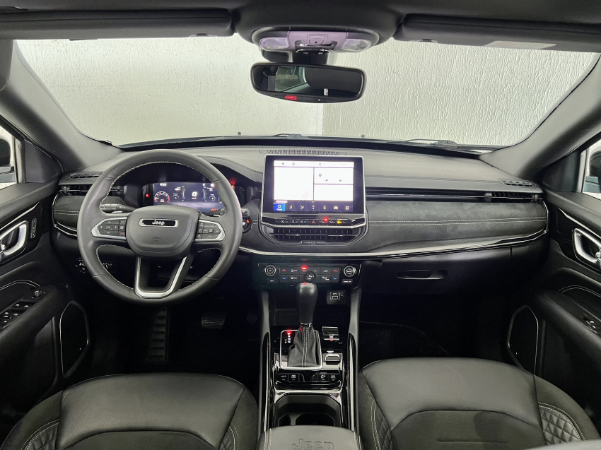 JEEP COMMANDER 2.0 HURRICANE 4 TURBO GASOLINA BLACKHAWK AT9 15