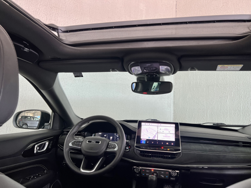 JEEP COMMANDER 2.0 HURRICANE 4 TURBO GASOLINA BLACKHAWK AT9 23