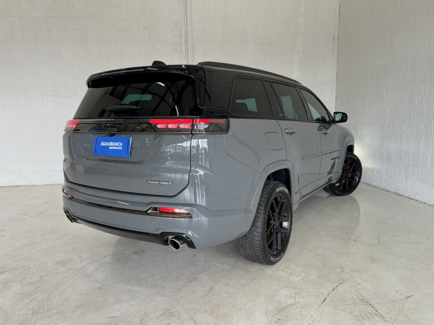 JEEP COMMANDER 2.0 HURRICANE 4 TURBO GASOLINA BLACKHAWK AT9 10