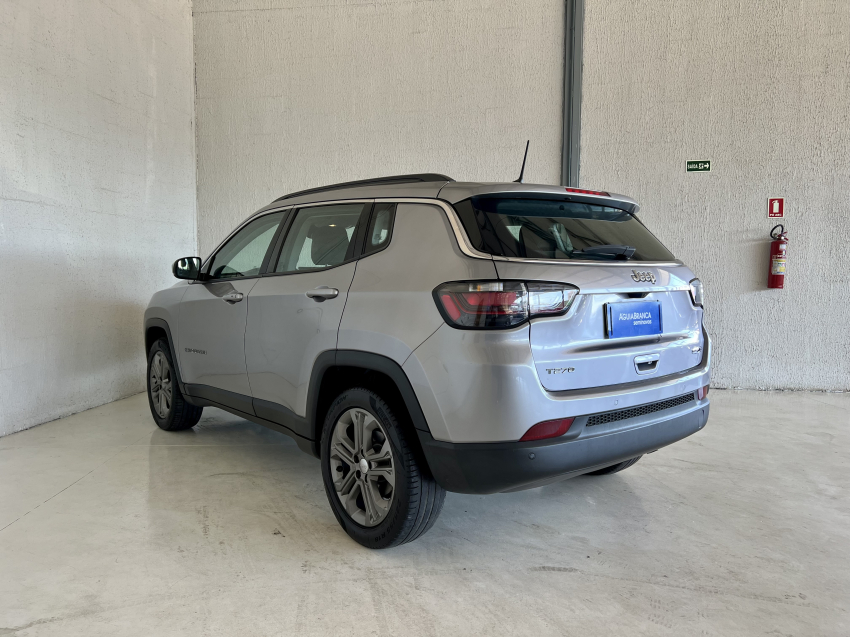 JEEP COMPASS 1.3 T270 TURBO FLEX LONGITUDE AT6 7
