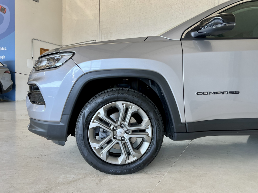 JEEP COMPASS 1.3 T270 TURBO FLEX LONGITUDE AT6 2