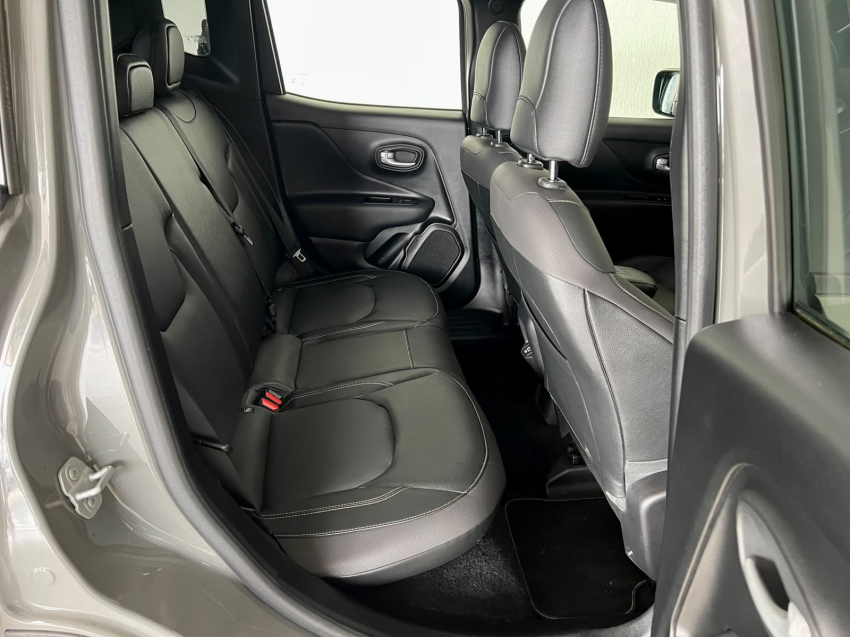 JEEP RENEGADE 1.3 T270 TURBO FLEX LONGITUDE AT6 21