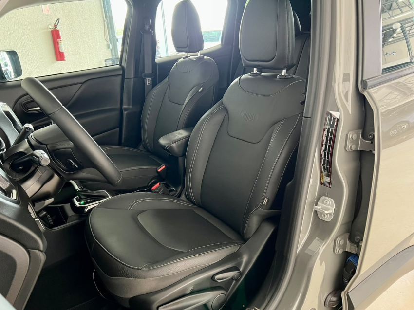 JEEP RENEGADE 1.3 T270 TURBO FLEX LONGITUDE AT6 20