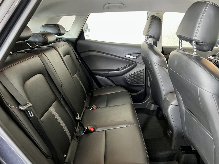 Chevrolet TRACKER 1.0 TURBO FLEX MIDNIGHT AUTOMÁTICO 23