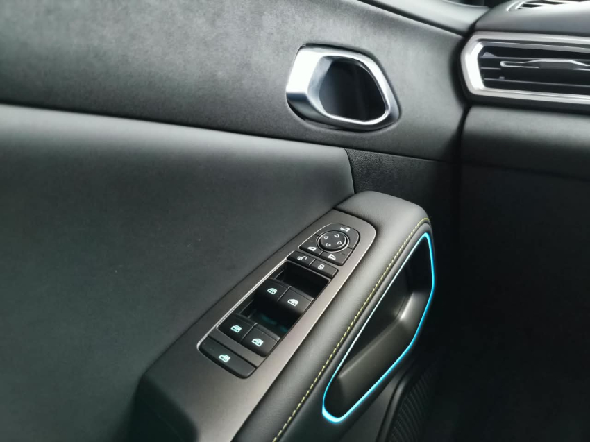 BYD YUAN PRO 45,1 KW ELÉTRICO 19