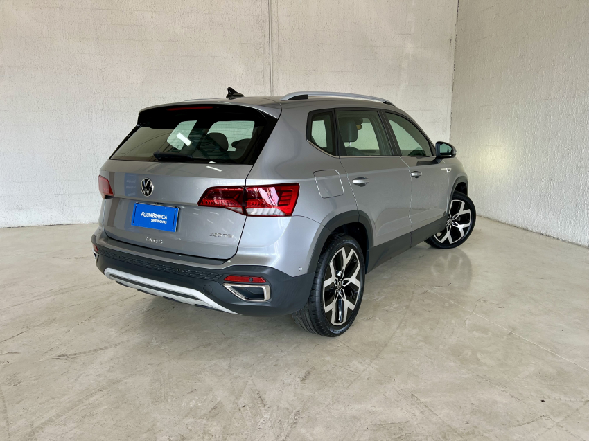 Volkswagen TAOS 1.4 250 TSI TOTAL FLEX HIGHLINE AUTOMÁTICO 10