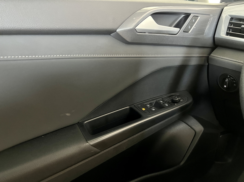 Volkswagen TAOS 1.4 250 TSI TOTAL FLEX HIGHLINE AUTOMÁTICO 20
