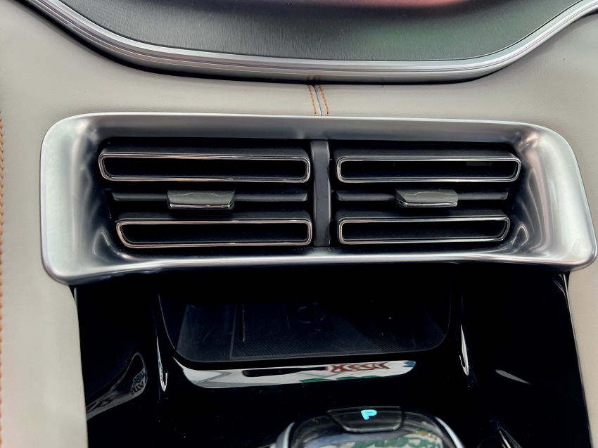 BYD SONG PLUS 1.5 DM-I HÍBRIDO AUTOMÁTICO 19