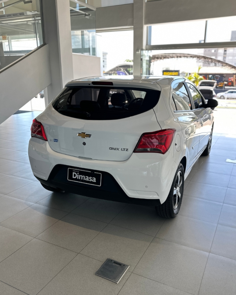 onix hatch ltz 1.4 flexpower 8v manual 20179