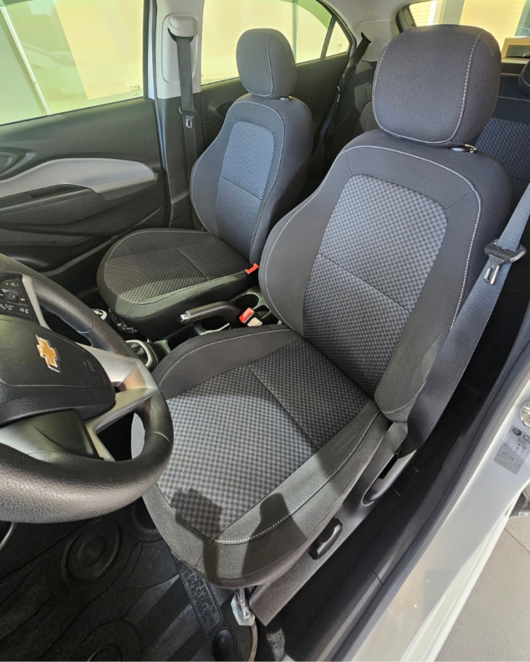 onix hatch lt 1.4 flex 8v manual 20178