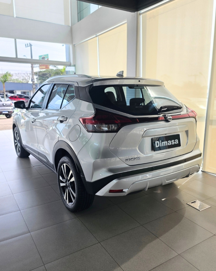 kicks advance 1.6 flex 16v automatico 202210