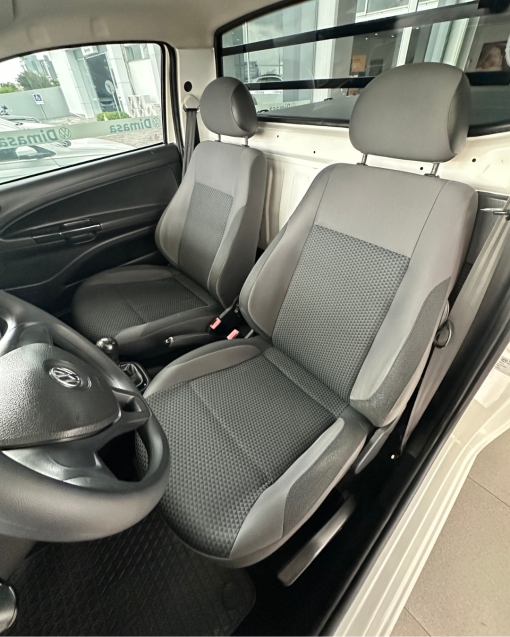 VOLKSWAGEN SAVEIRO ROBUST 1.6 TOTAL FLEX 8V 20215