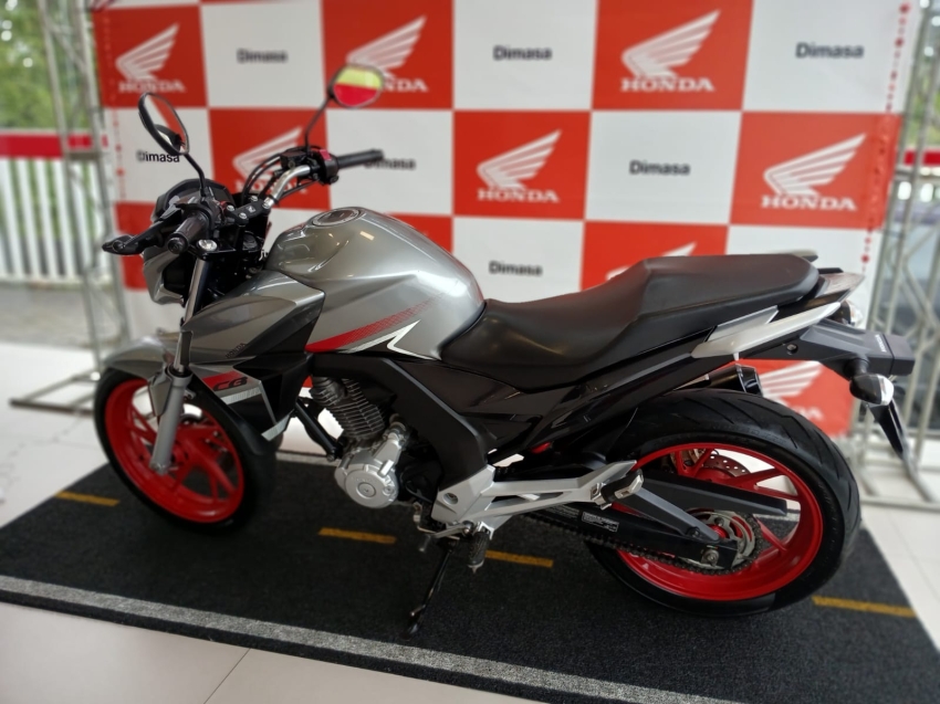 honda cb 250f twister1