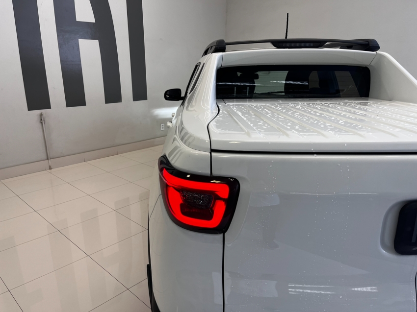 fiat toro 2.0 16v turbo diesel ultra 4wd at9 4p automatico 20223