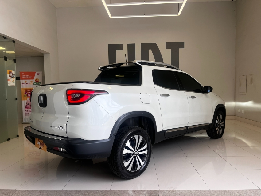 fiat toro 2.0 16v turbo diesel volcano 4wd at9 4p automatico 20254