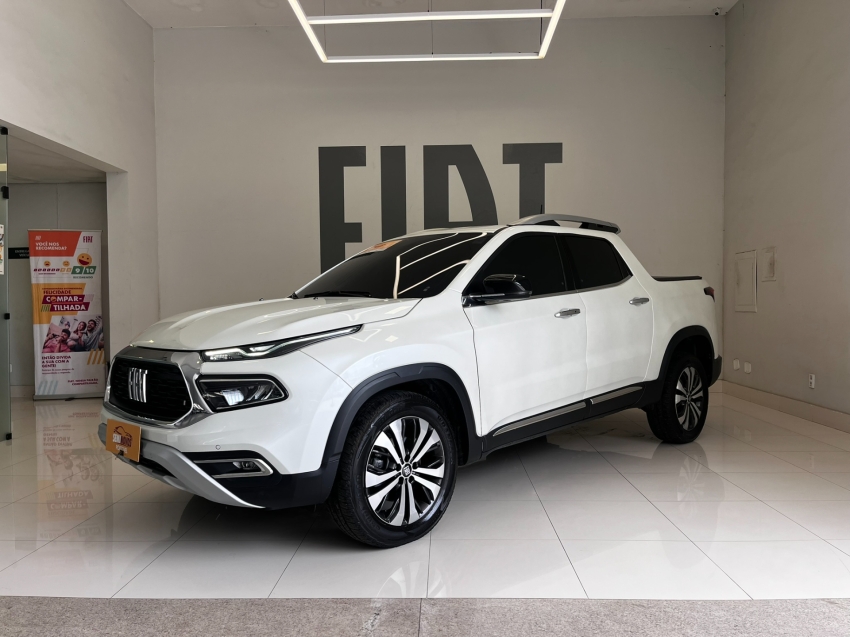 fiat toro 2.0 16v turbo diesel volcano 4wd at9 4p automatico 2025