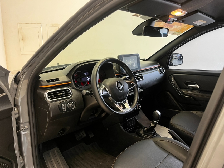 renault oroch 1.3 tce flex outsider x-tronic 4p automatico 20243