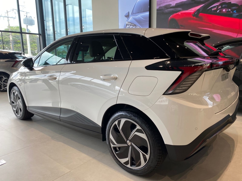 mg 4 xpower 435cv eletrico5