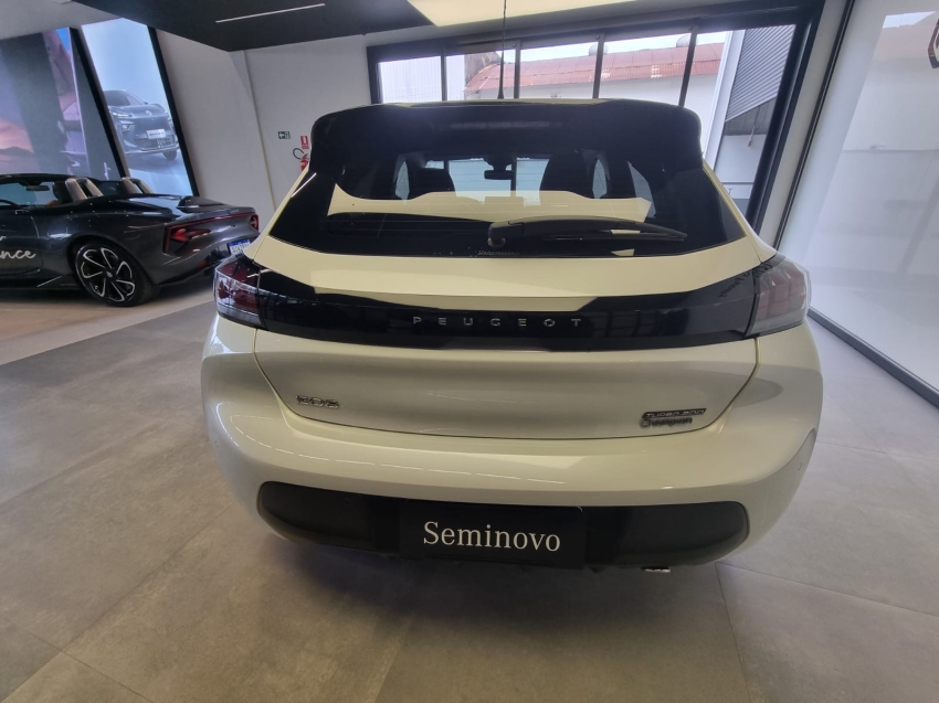 peugeot 208 t200 griffe 2024 - baixa km | unico dono impecavel1