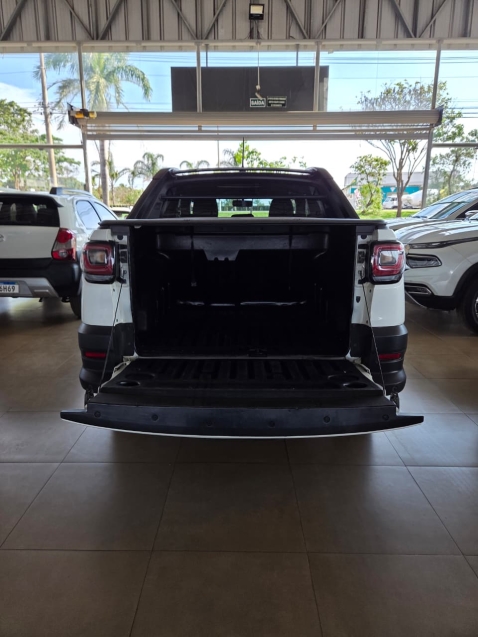 fiat strada 1.0 turbo 200 flex ultra cd cvt 4p automatico 20255