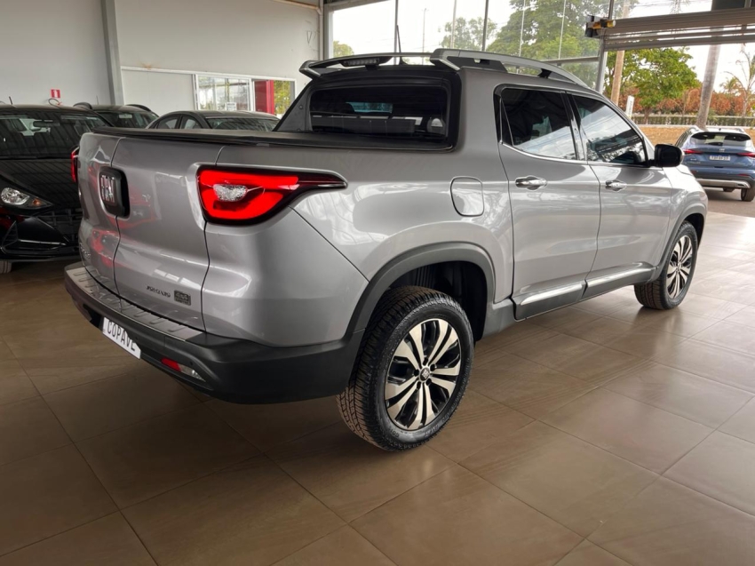 fiat toro 2.0 16v turbo diesel volcano 4wd at9 1.0 4p automatico 20239